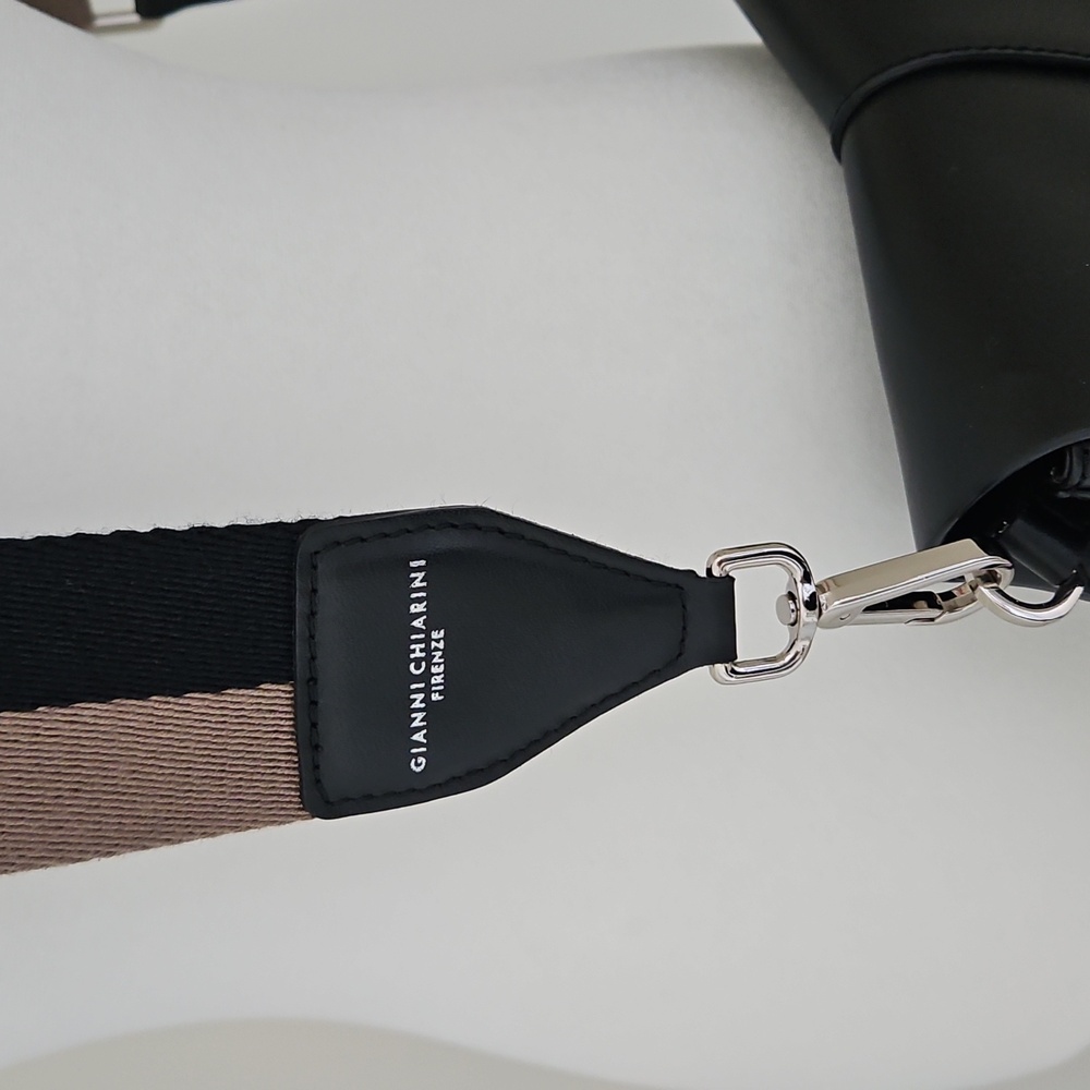 Gianni Chiarini Helena Round Black Crossbody Bag with Wide Brown-Trim Strap - Picture 3 of 16